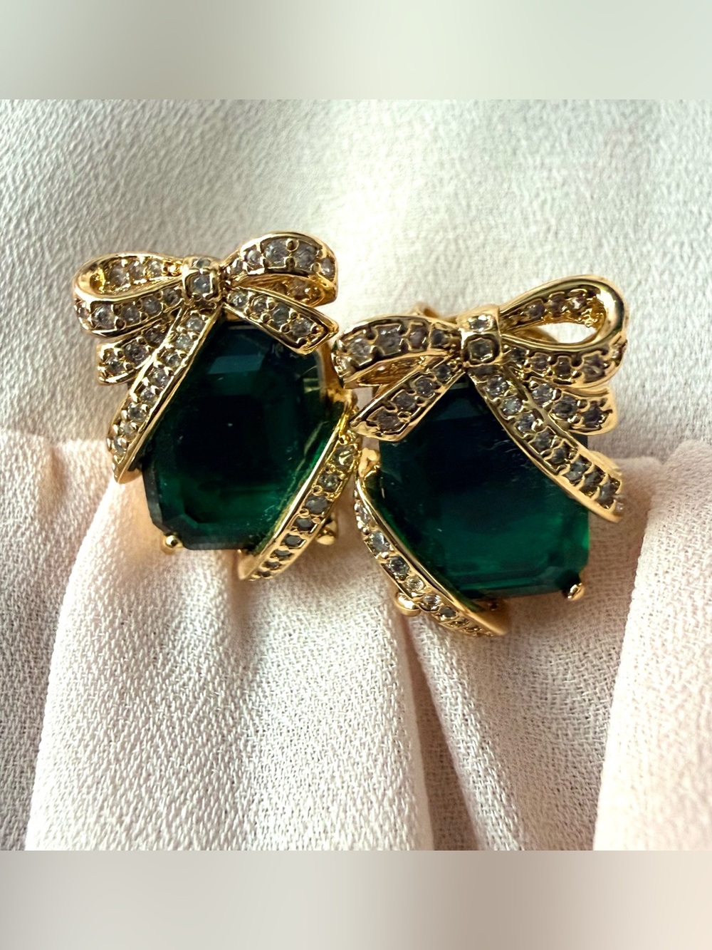 Kate Spade Pave Present Studs